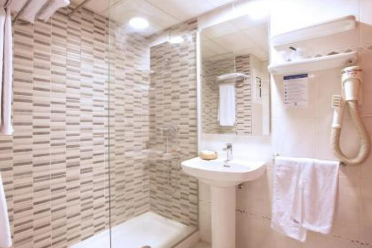 Hotel Bilbaino Бенидорм Экстерьер фото