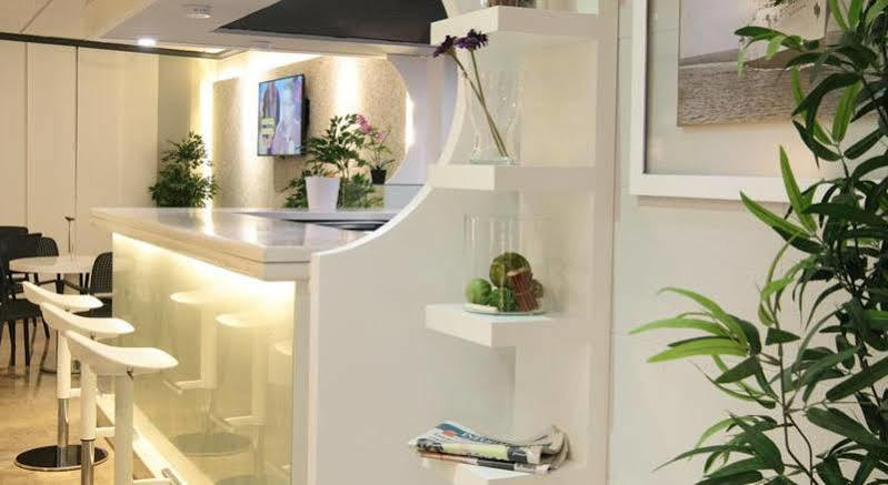 Hotel Bilbaino Бенидорм Экстерьер фото