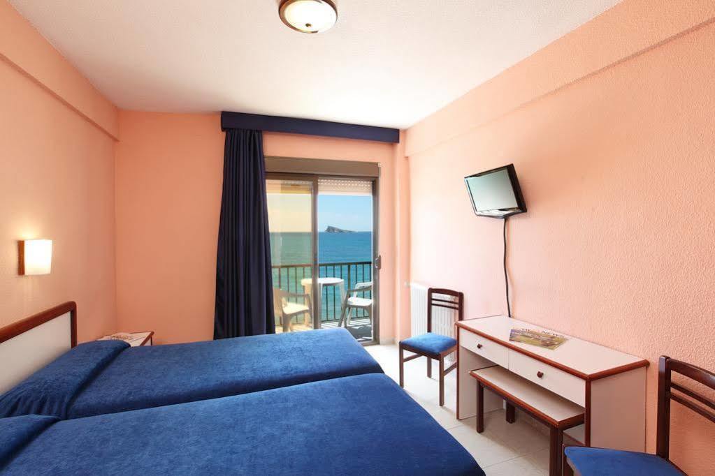 Hotel Bilbaino Бенидорм Экстерьер фото